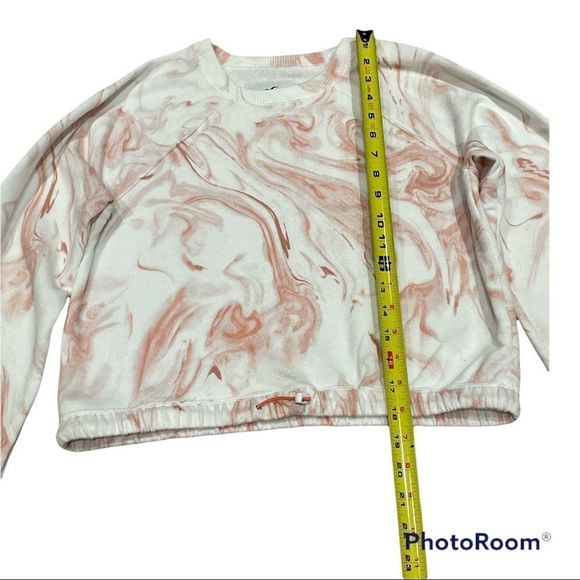 3/$25. Hollister Marbled top size Medium - Picture 5 of 7
